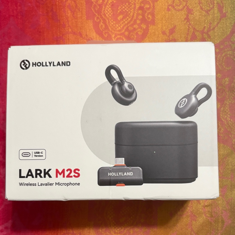 Hollyland Lark M2S Wireless Microphone System